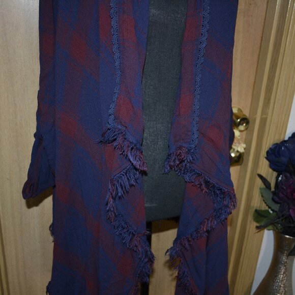 Knox Rose Plaid Fringe Red & Navy Blue Open Cardigan - Picture 7 of 10